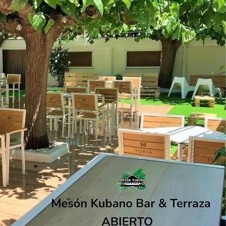 Meson Kubano فندق *